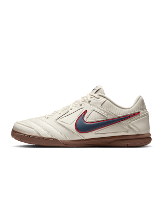 ナイキ　ガト　26cm NIKE ストリートガト | フットサルシューズ - サッカー用品